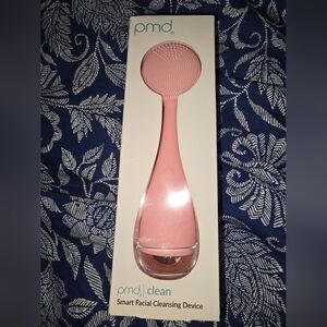 PMD Clean Smart Facial Cleansing Device - Pink * Brand new in box
